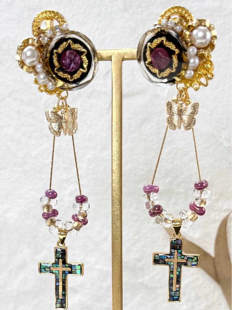 43 クロスの淡水パール✖︎チェコガラスのアクセサリー　ピアス：イヤリング