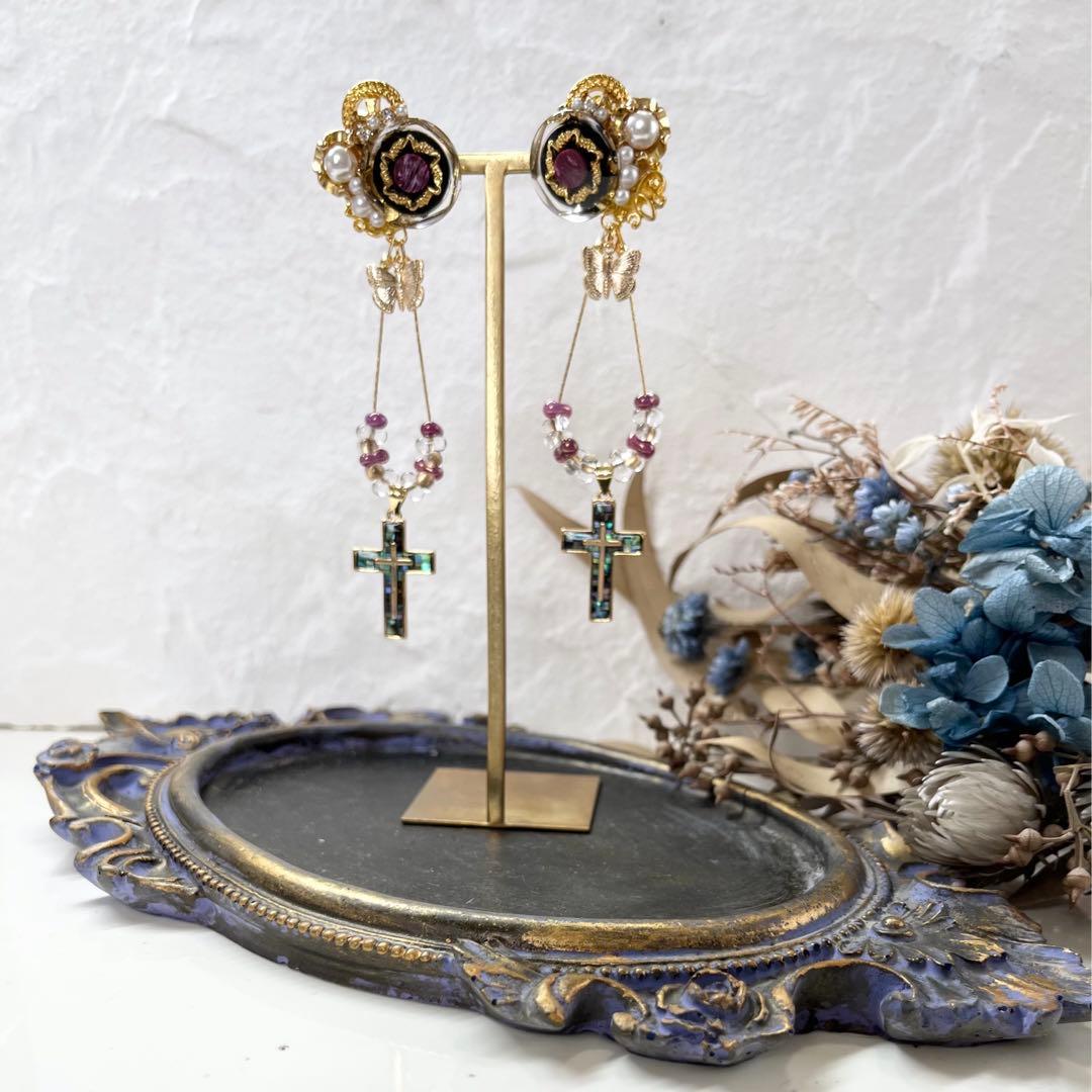 43 クロスの淡水パール✖︎チェコガラスのアクセサリー　ピアス：イヤリング