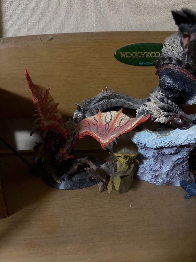 【箱なし/国内正規品】　ジンオウガ亜種　クリエイターズモデル　獄狼竜
