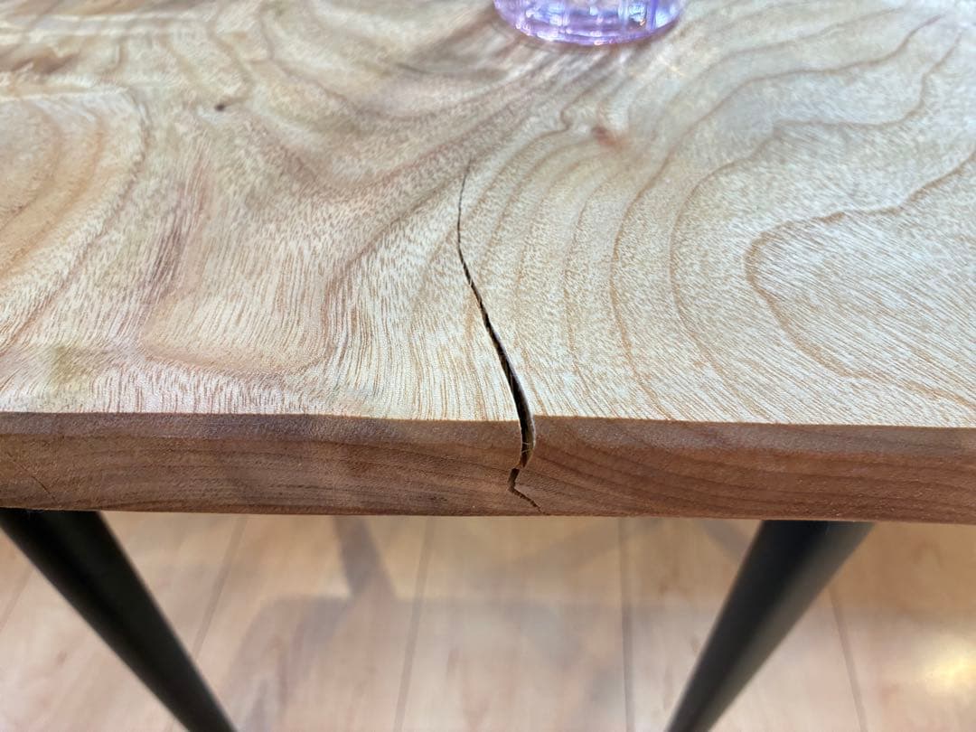 【現品限り】国産楠（くすのき） 無垢一枚板サイドテーブル