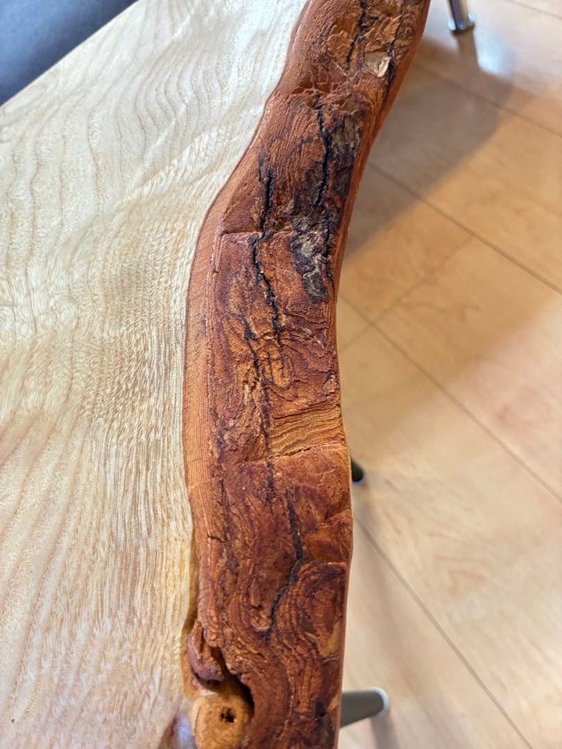 【現品限り】国産楠（くすのき） 無垢一枚板サイドテーブル