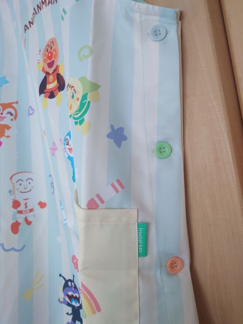 新品未使用☆アンパンマン 保育士エプロン＆靴下セット アンパンマンエプロン