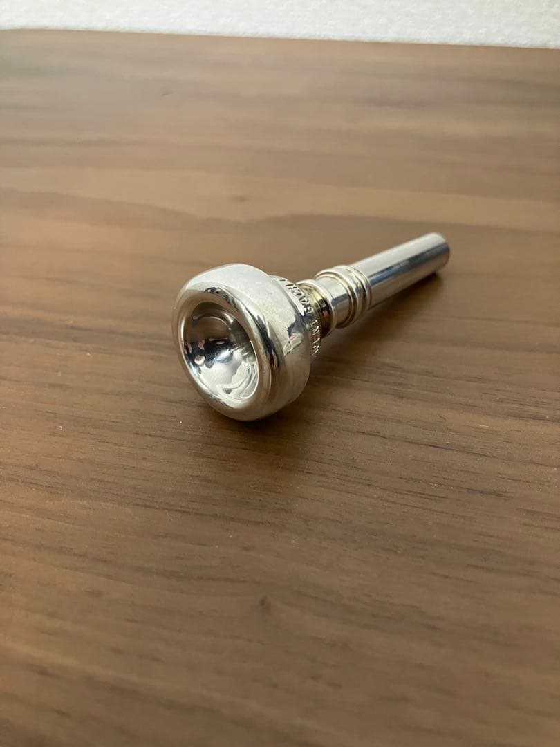 V.Bach コルネットマウスピース　10-1/2E(CORP.)