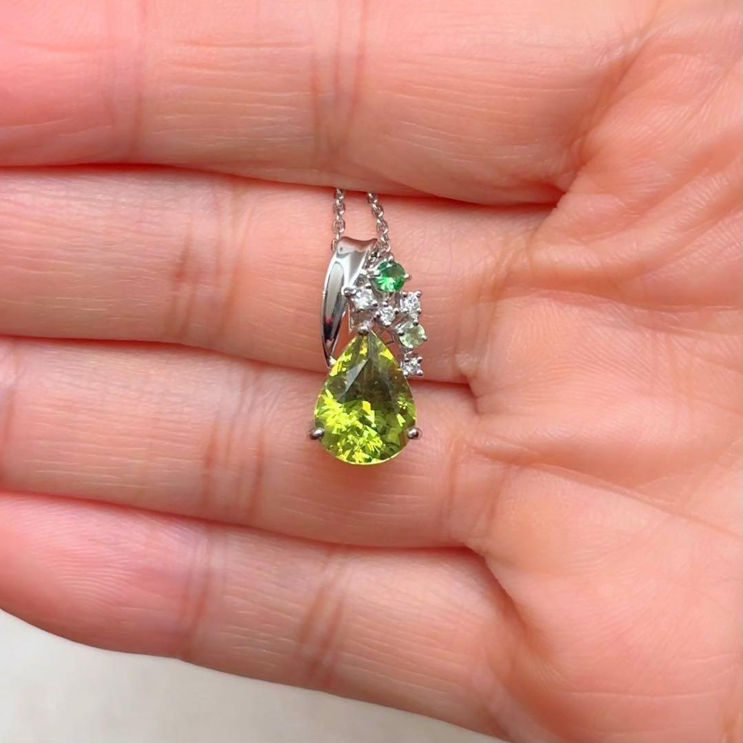 Hana スフェーン 2.92ct ペンダント トップ ダイヤ K18WG