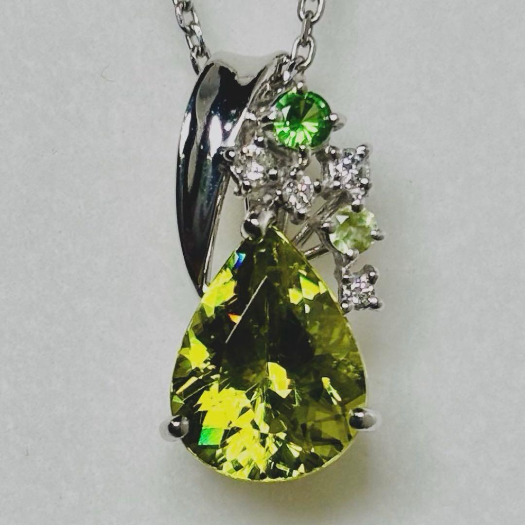 Hana スフェーン 2.92ct ペンダント トップ ダイヤ K18WG