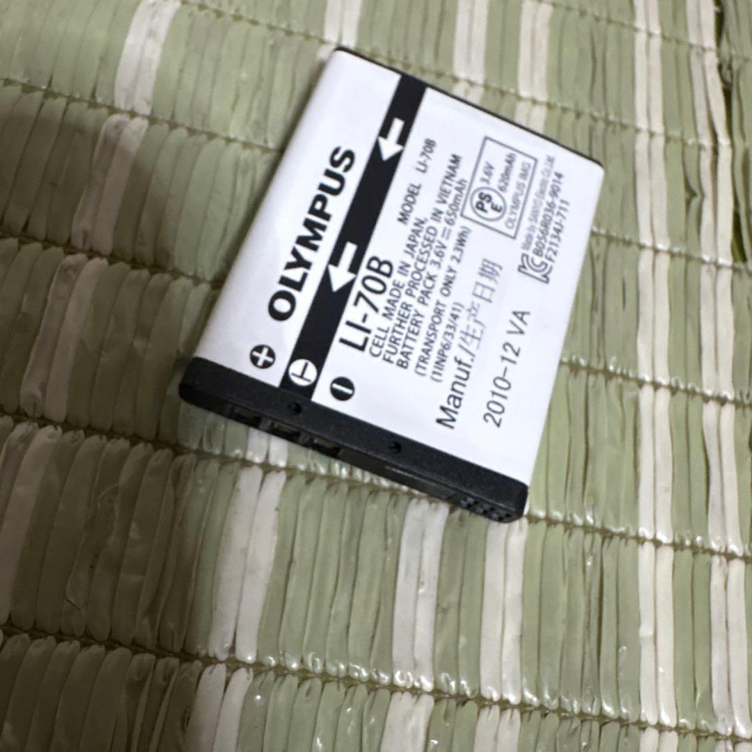 オリンパス　OLYMPUS デジタルカメラ　デジカメ　VG-140