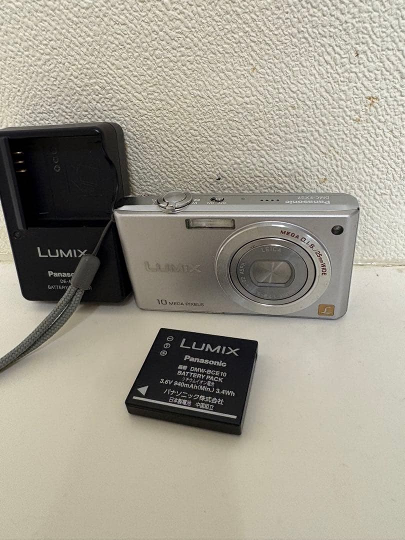 パナソニック　LUMIX DMC-FX37