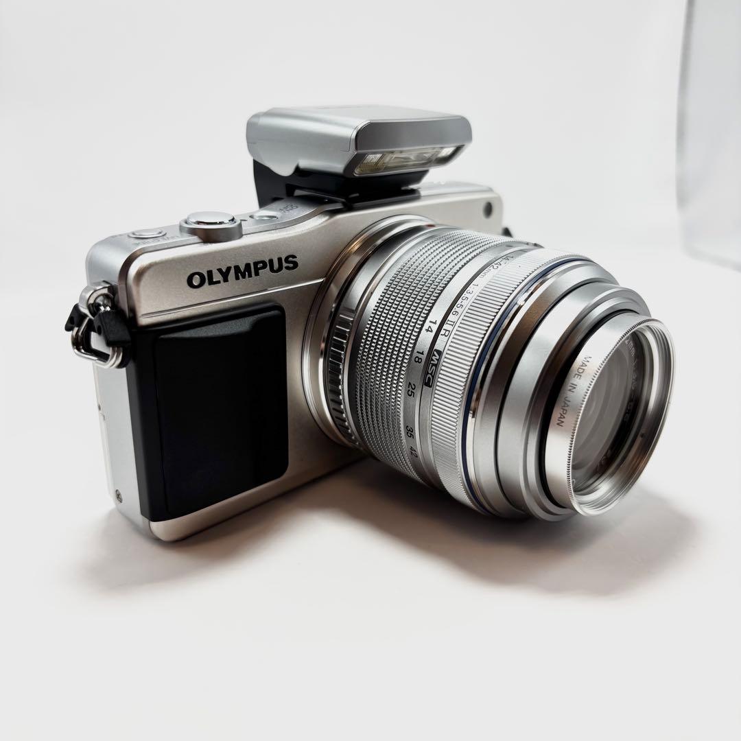 【美品】OLYMPUS E-PM2 シルバー レンズキット ミラーレス一眼カメラ
