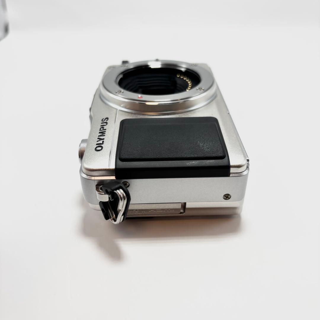 【美品】OLYMPUS E-PM2 シルバー レンズキット ミラーレス一眼カメラ