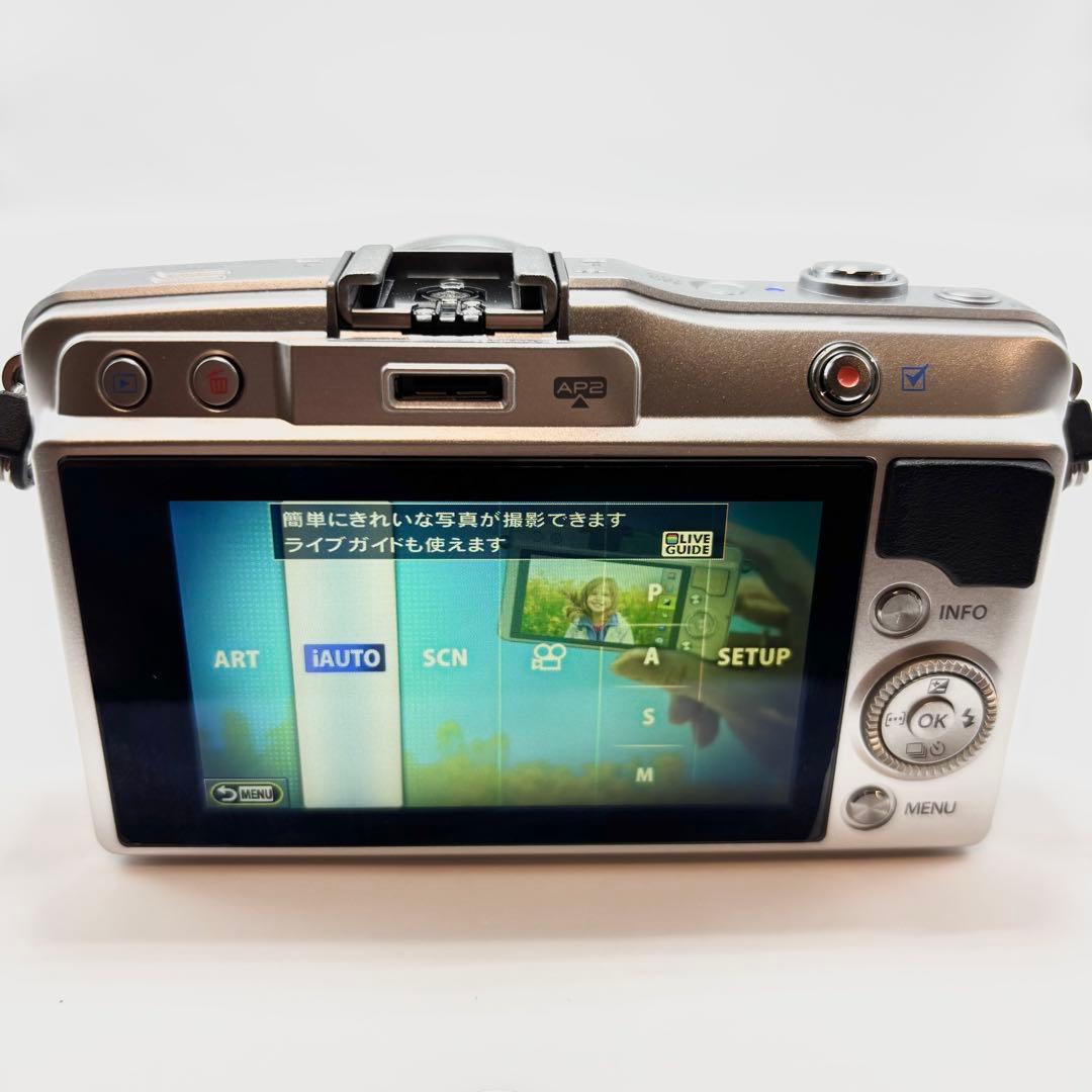 【美品】OLYMPUS E-PM2 シルバー レンズキット ミラーレス一眼カメラ