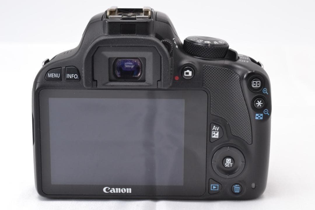 ■ 美品 ■ キャノン　Canon Kiss X7 レンズキット