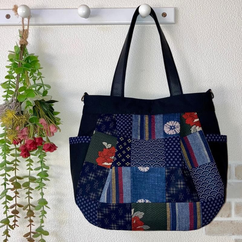 新作！丸型トート☆4WAY☆ショルダー紐付き☆和柄パッチワーク☆帆布