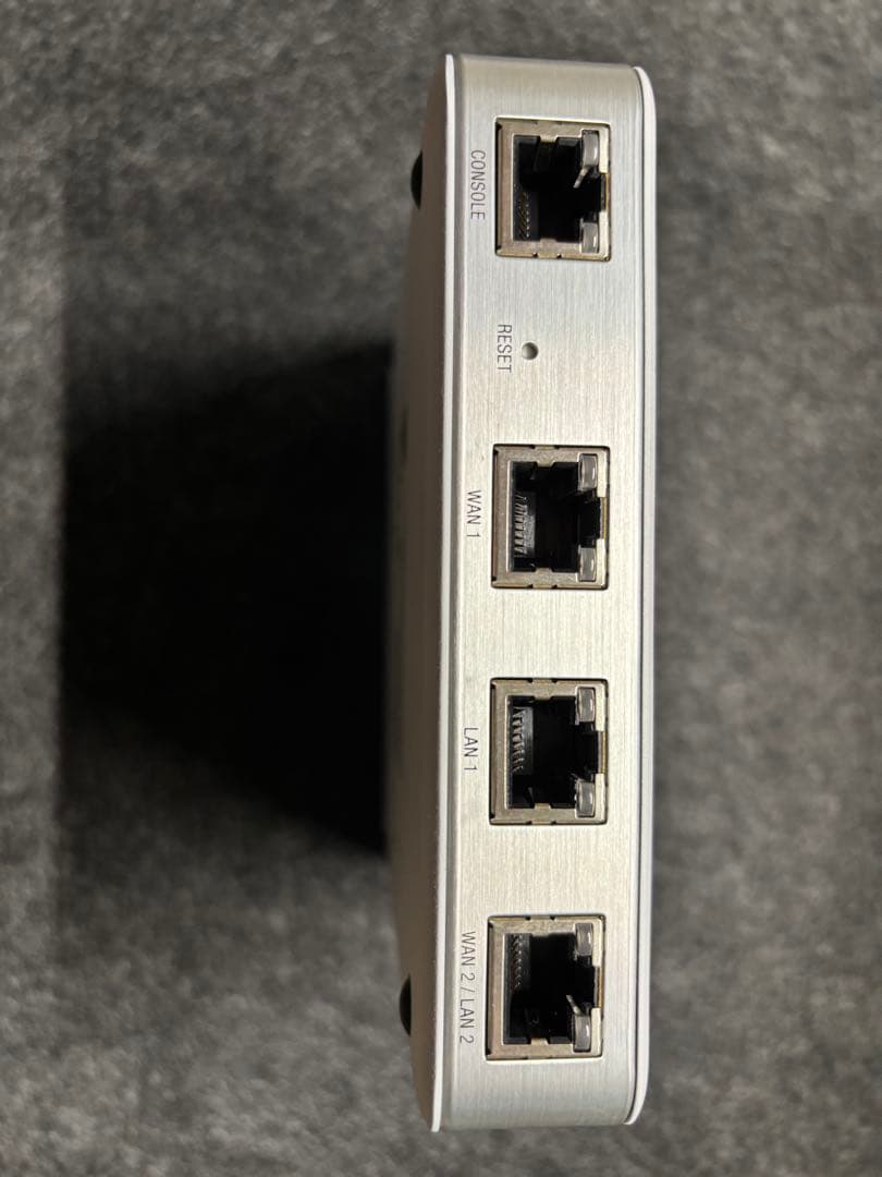 ルーター・ネットワーク機器 Ubiquiti UniFi Security Gateway