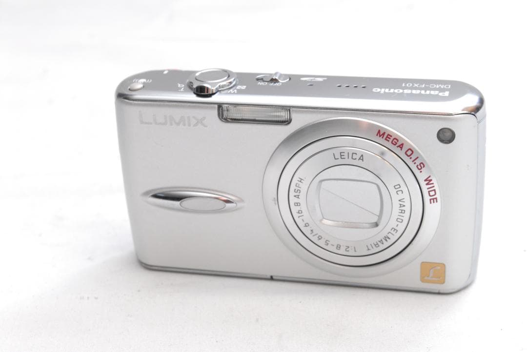 Panasonic LUMIX DMC-FX01 (良品）