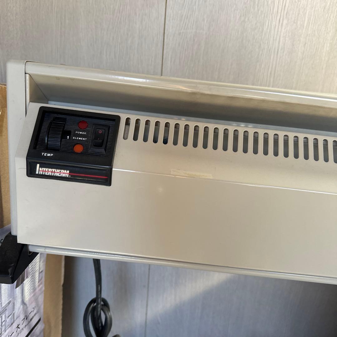 ベースボードヒーター　大型　業務用　100v