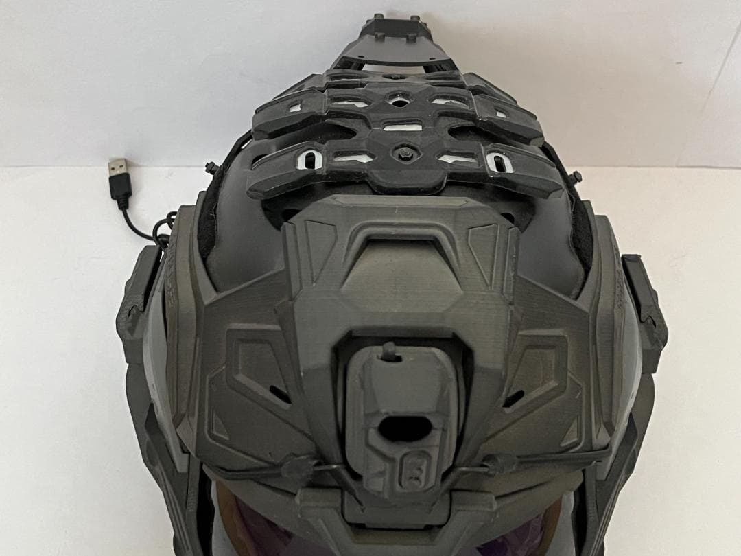 SRU SR-HEL-P3 タクティカルヘルメット 装飾パーツ付 FAN付