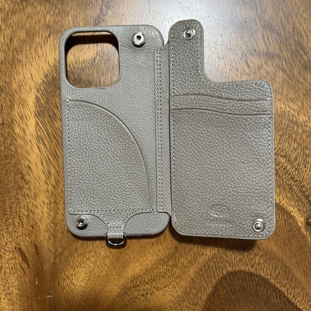 携帯ケース　iPhone13Pro