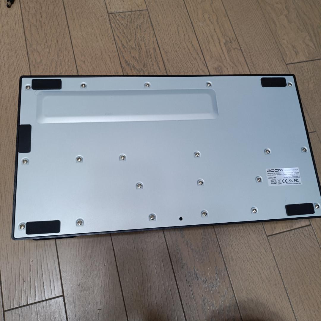 Zoom G6 マルチエフェクター ACアダプタ付 純正箱あり 保護フィルム貼付