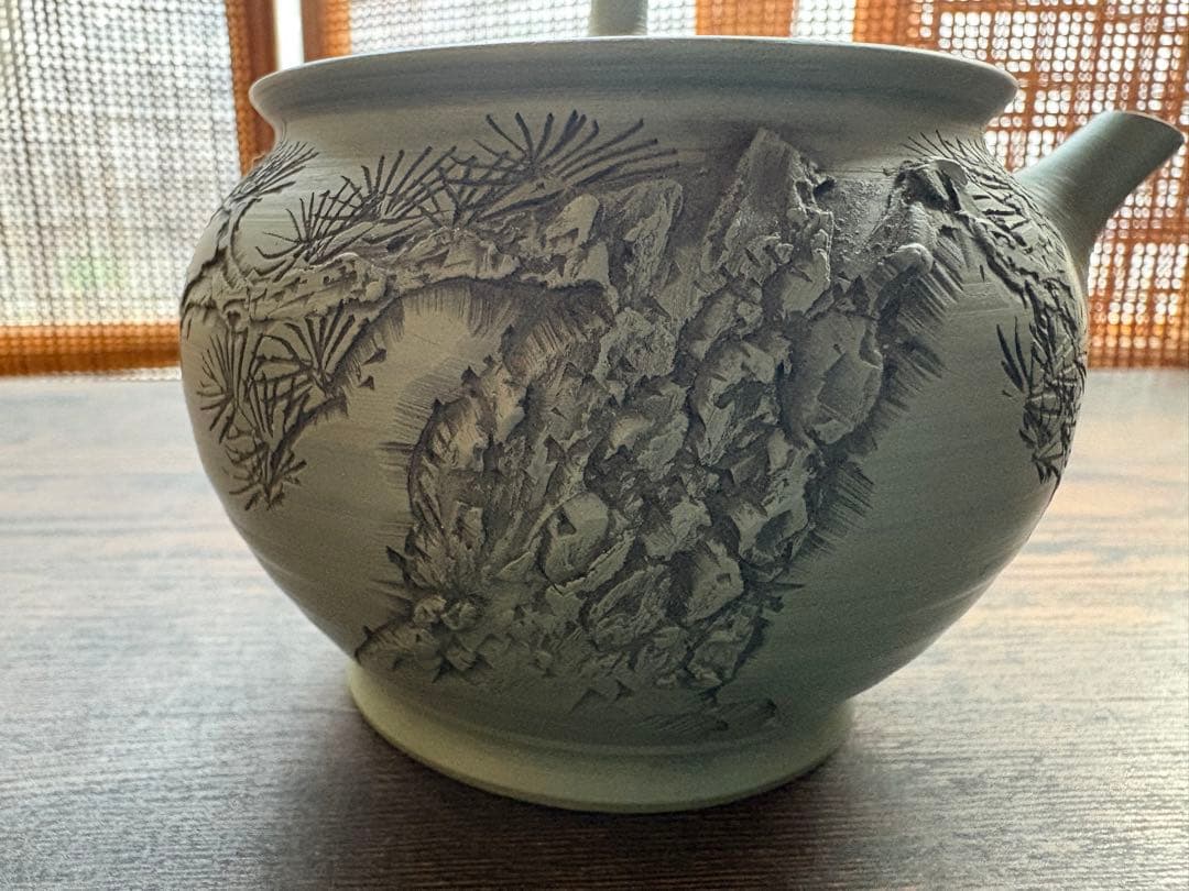 【極美品】常滑焼 緑泥 浮彫松図 急須「千年翠」細密彫刻 セラメッシュ 煎茶道具