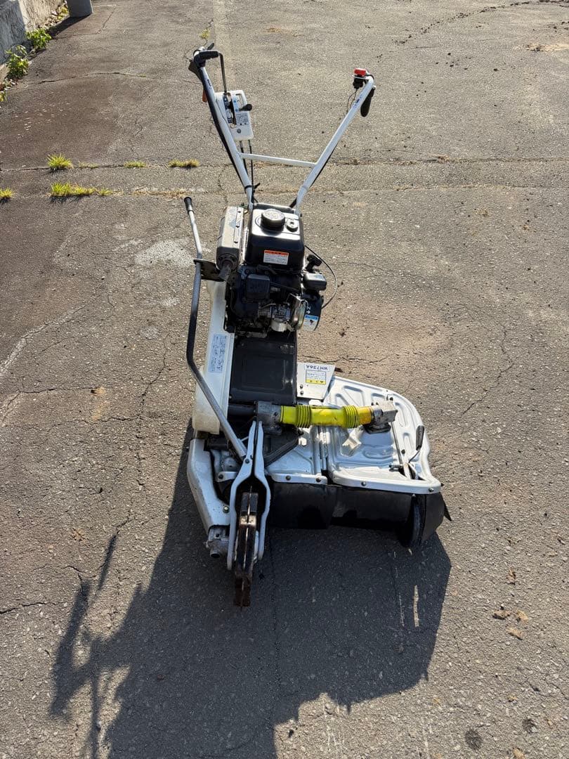 青森黒石市　自走式草刈機　オーレック ウイングモアWM736A　前進2速後進1速