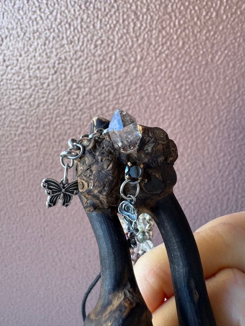 個性的なデザインバングル