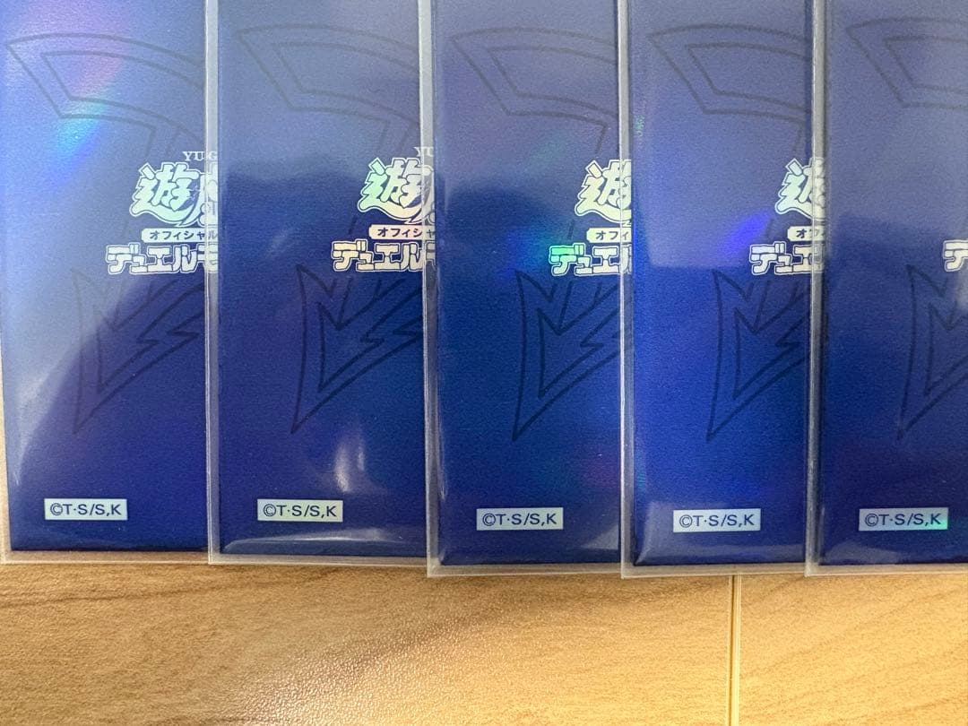 遊戯王　公式スリーブ　オベリスクブルー　オシリスレッド　ラーイエローまとめ売り