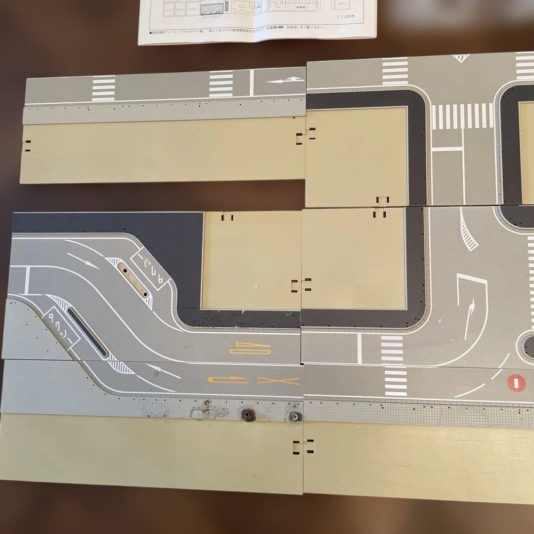 Nゲージ KATO 複線高架駅舎　高架駅延長プレート　駅前道路施設セット