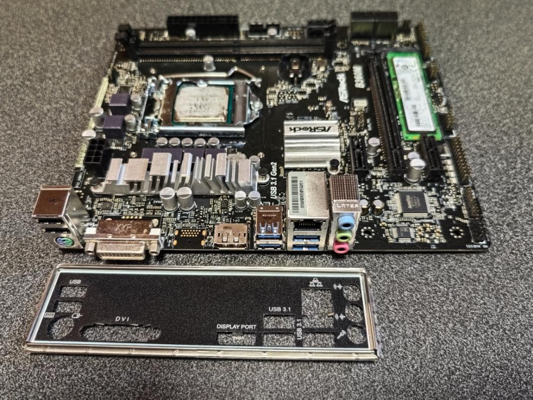 ASRock B360M マザーボード Micro ATX CPU 他 装着済