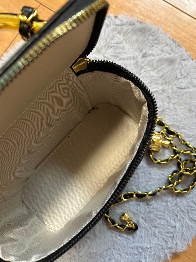 キルティングデザイン　バニティ　バッグ　CHANEL