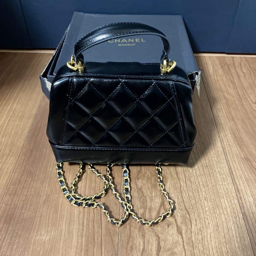 CHANEL メイクアップチェーンボストンバッグ　ブラック