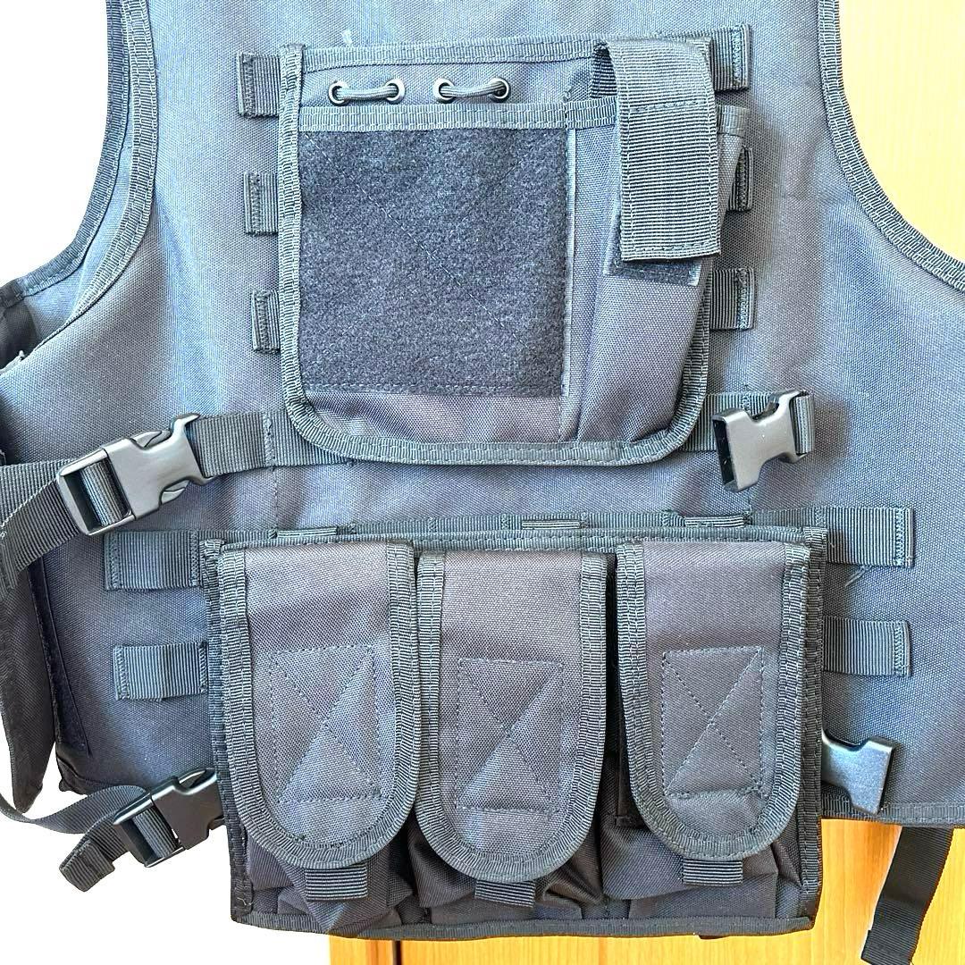 【極美品】プレキャリ　サバゲー　ベスト　装備品 タクティカルベスト収納 黒