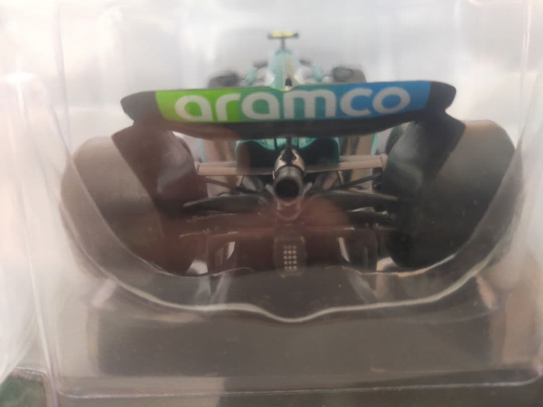 【未開封】F1 ミニカー 1/24 アストンマーティン AMR23