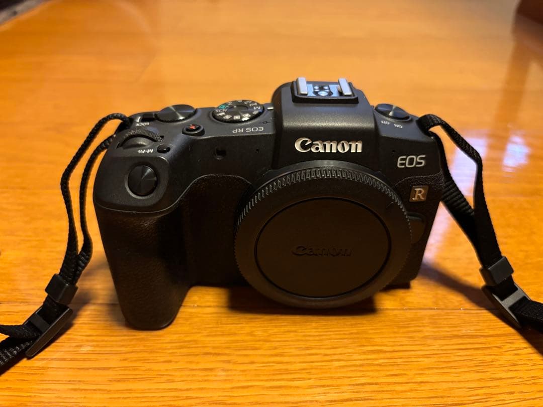 【美品】Canon EOS RP 本体と純正バッテリー2個セット