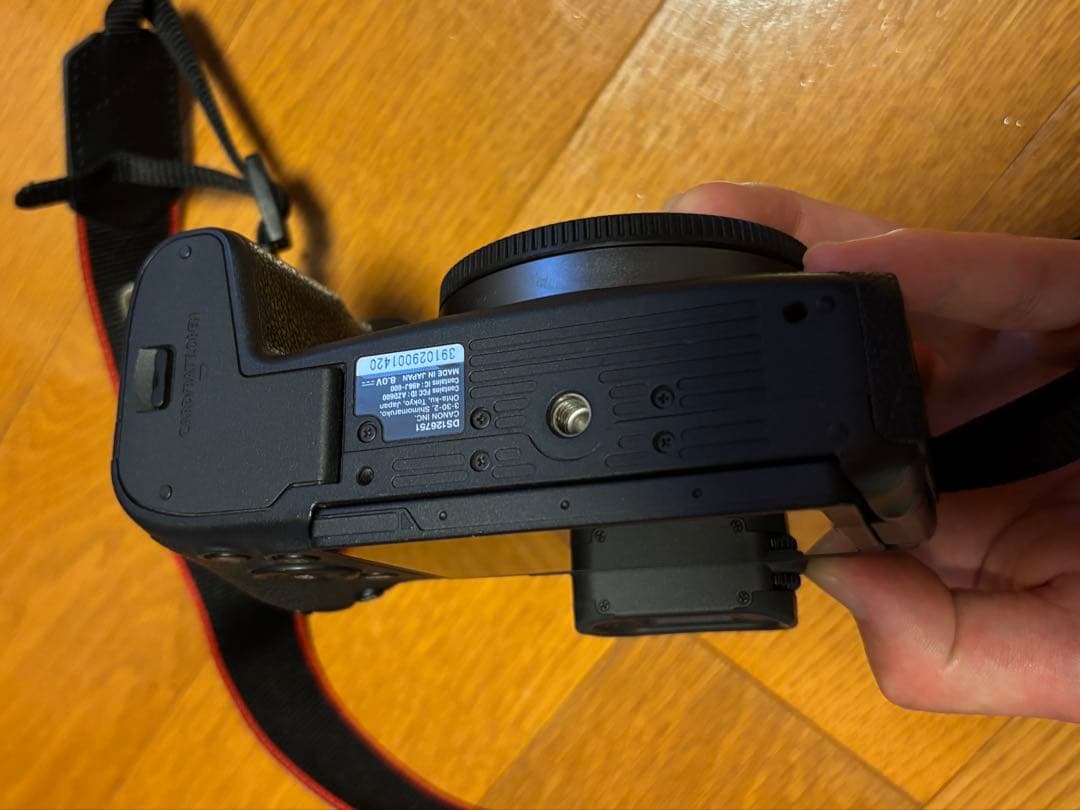 【美品】Canon EOS RP 本体と純正バッテリー2個セット