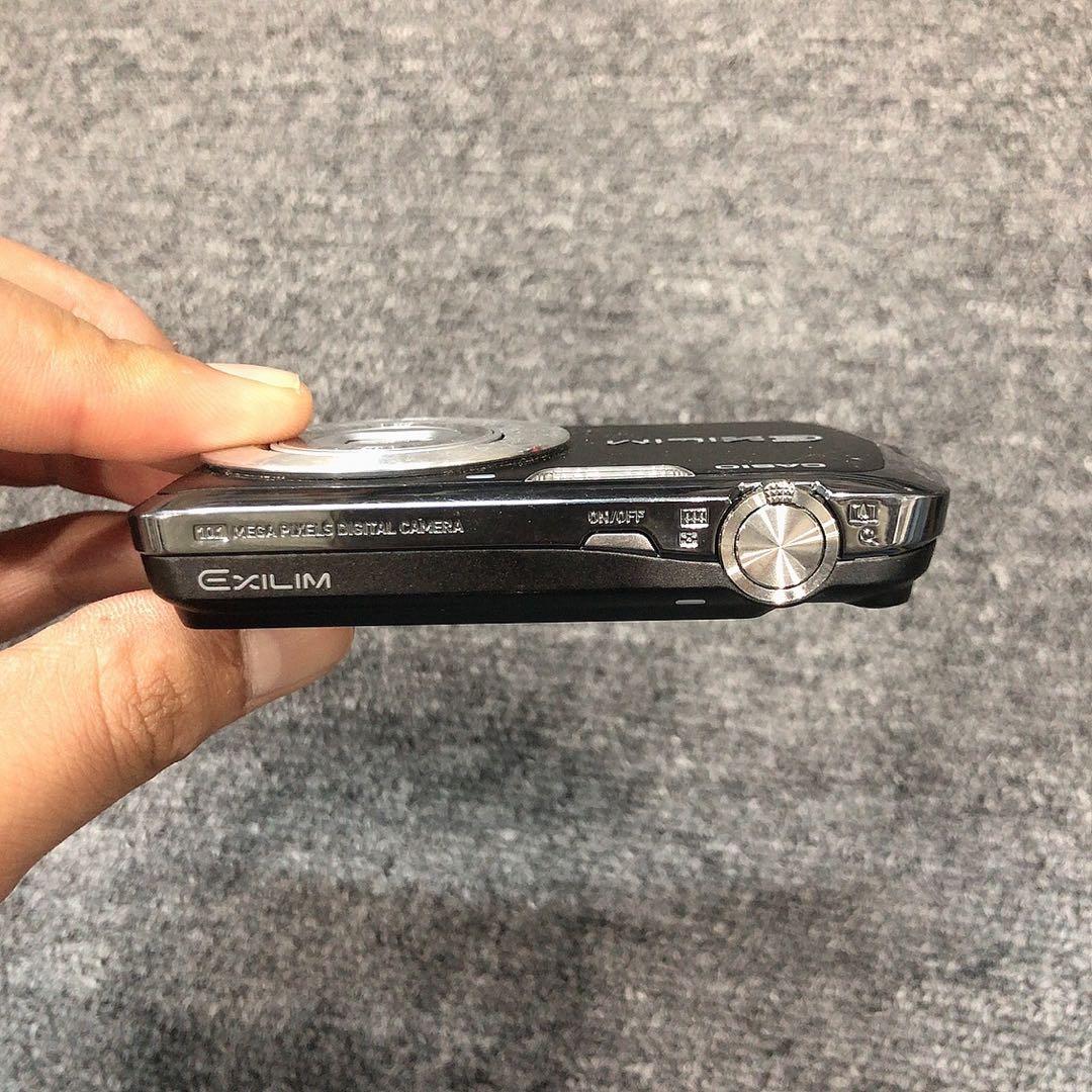 通電確認CASIO EXILIM デジタルカメラ　1個め014