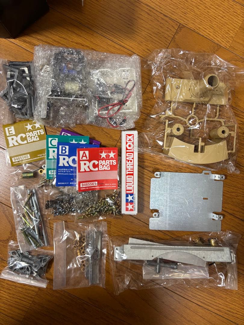 TAMIYA TIGER I 戦車模型 1/16