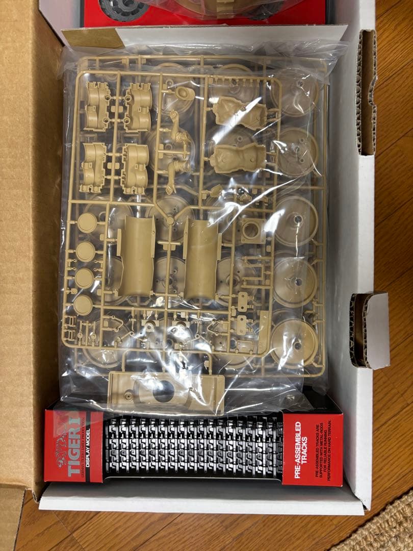 TAMIYA TIGER I 戦車模型 1/16