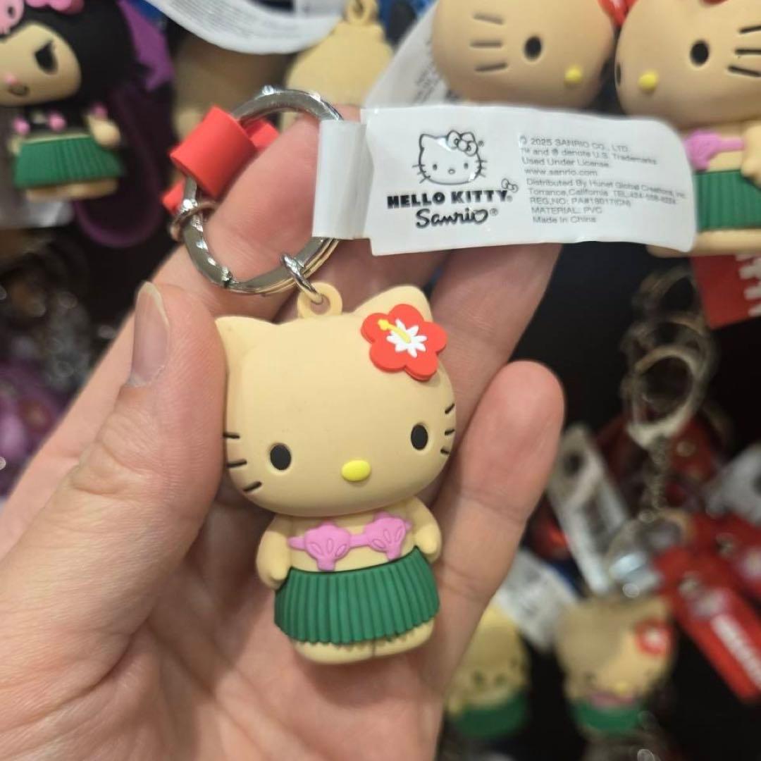 ハワイ限定　新商品　ハワイキティ　2個セット　キーホルダー　ストラップ