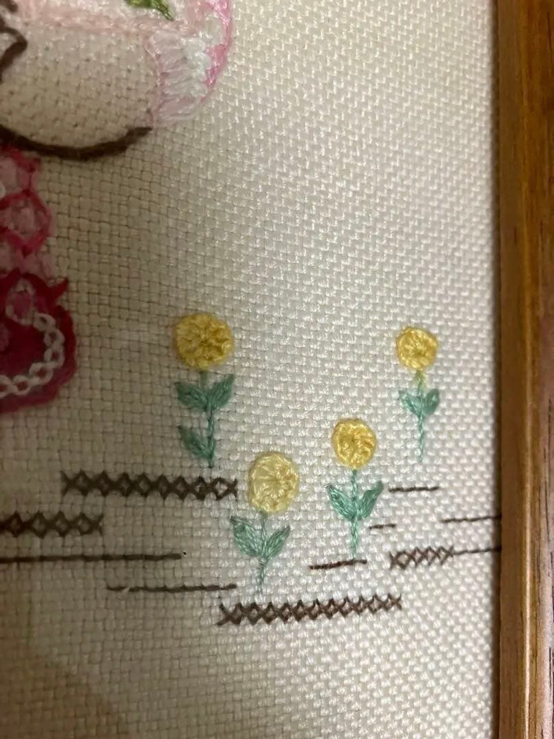 戸塚刺繍　「男の子と女の子」　額入りタペストリー　【ハンドメイド作品】