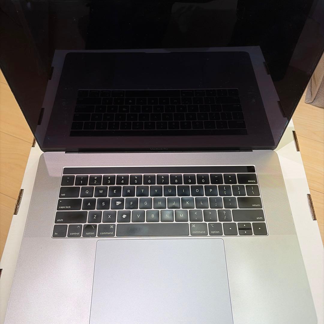 ジャンク品MacBook Pro 2019 Intel 15インチスペースグレー