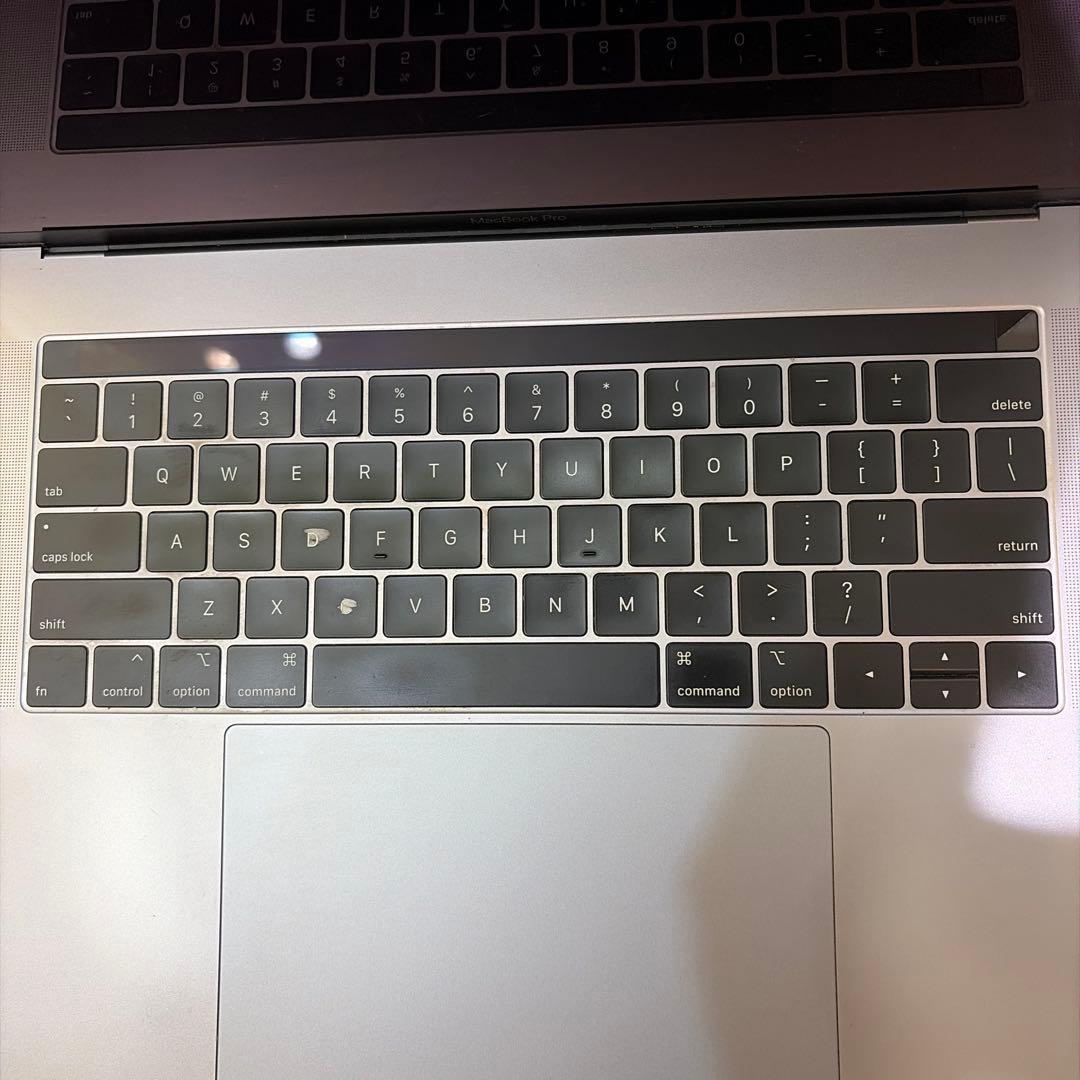 ジャンク品MacBook Pro 2019 Intel 15インチスペースグレー