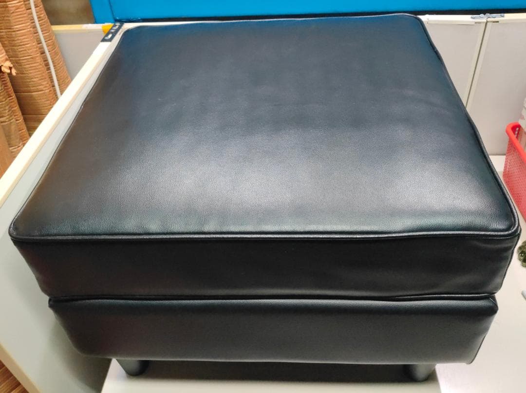 （黒）オットマン☆ブラックレザー☆1人用☆座り心地良好^^☆