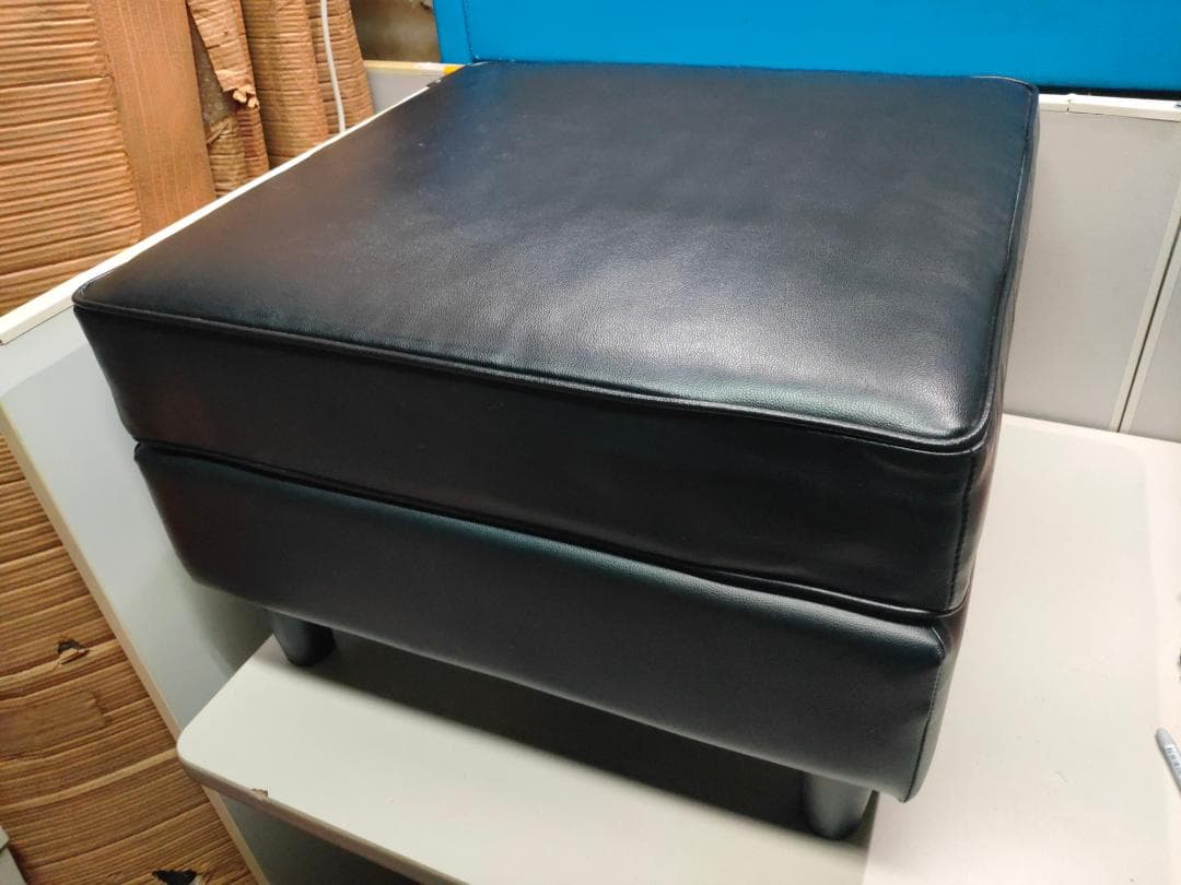 （黒）オットマン☆ブラックレザー☆1人用☆座り心地良好^^☆