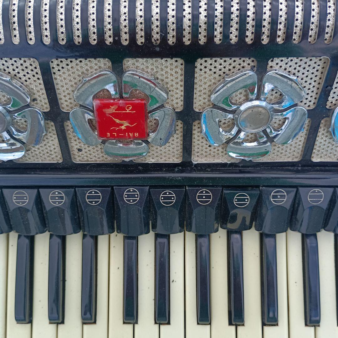 Y*o様 1988)バイレ　アコーディオン　 120ベース41鍵盤