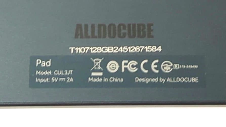 ALLDOCUBE iPlay 60 Pro + 純正ケース