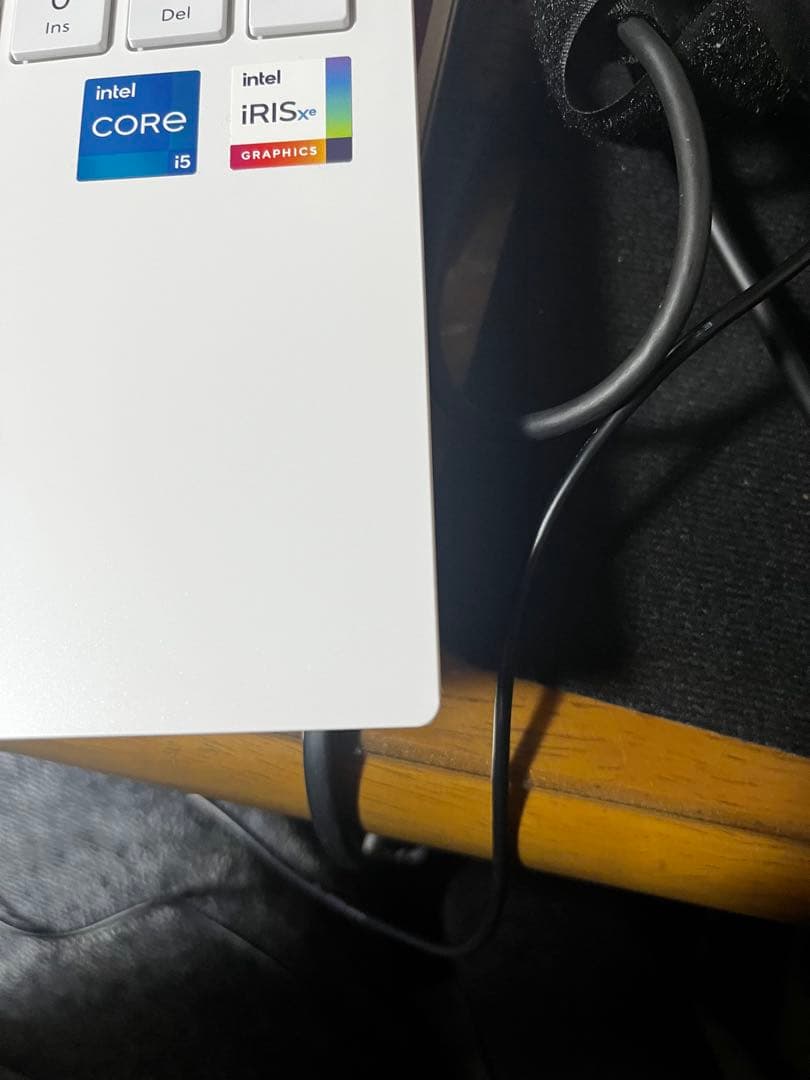 NEC ホワイトノートPC USBポート搭載