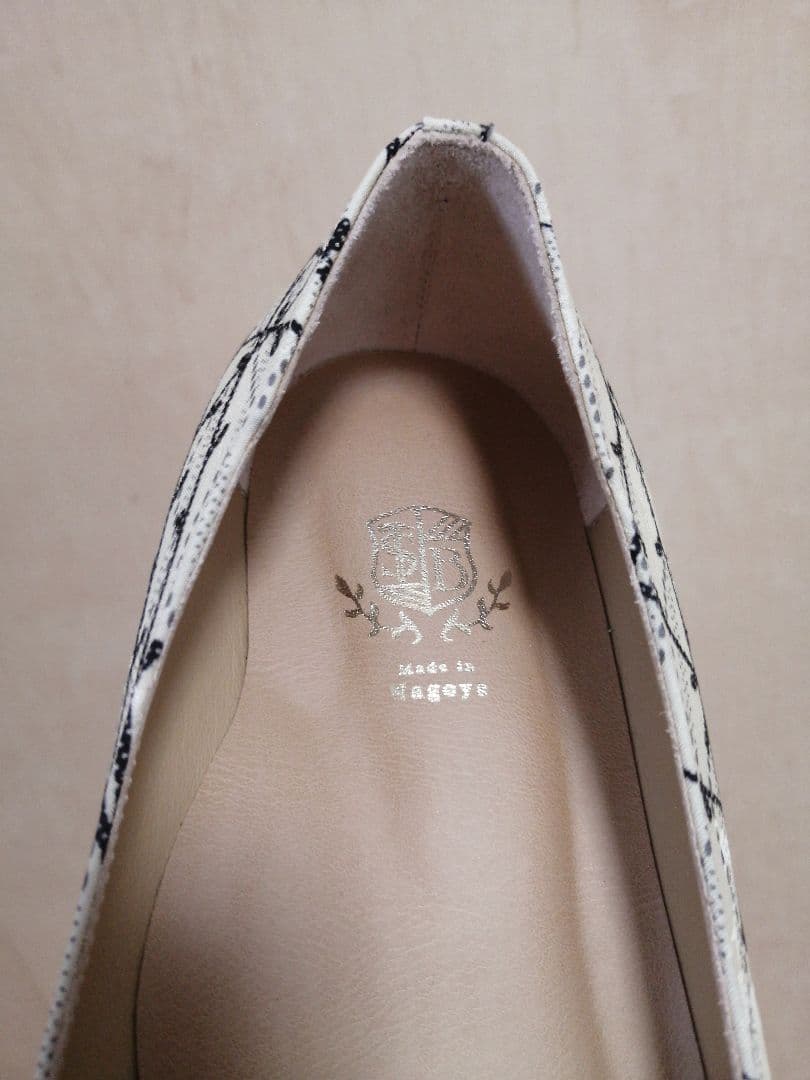 Shoes Bonanza 刺繍パンプス 24.0　ハンドメイド日本製