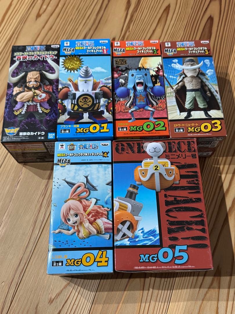 ワンピース MEGA ワールドコレクタブル　未開封　箱傷　メガワーコレ