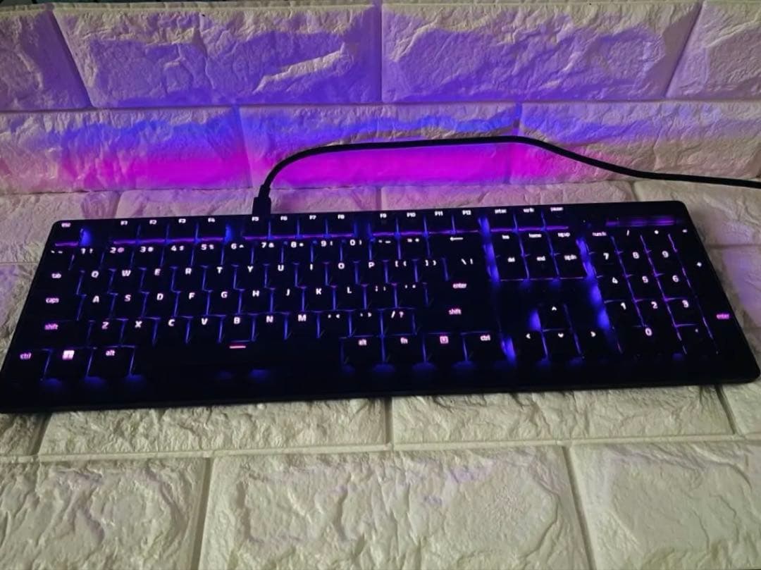 Razer DeathStalker V2 Pro 英語配列 フルサイズ 薄型