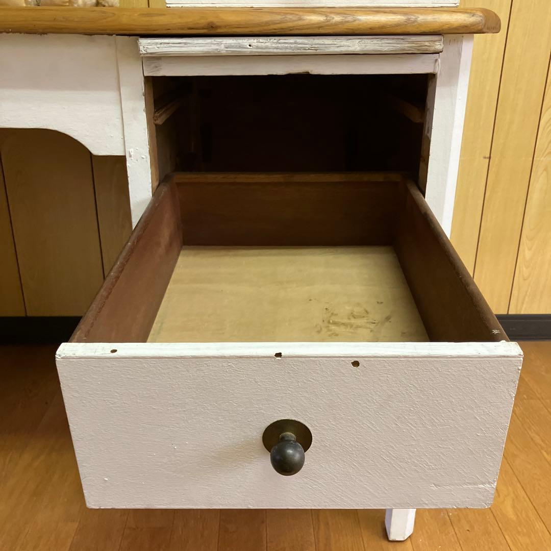 アンティークホワイト木目デスク 3つの引き出し付き